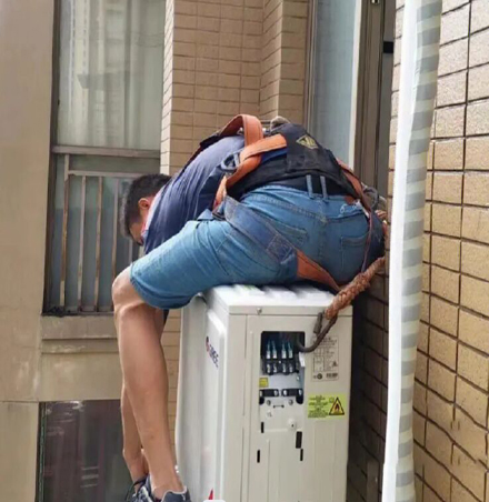 贡嘎空调移机